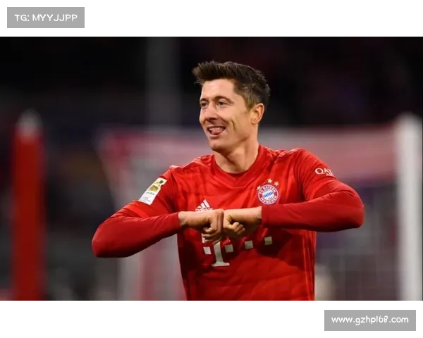 回顾莱万职业生涯中那些令人难忘的载入史册关键进球时刻瞬间集锦